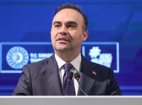 Bakan Kacır: Stratejik yatırımları çok daha güçlü ve hedef odaklı destekleyeceğiz