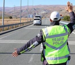 Bakan Yerlikaya: 498 bin 666 araca-sürücüye işlem yapıldı