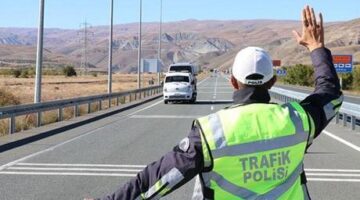Bakan Yerlikaya: 498 bin 666 araca-sürücüye işlem yapıldı