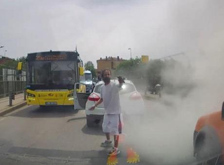 Bakan Yerlikaya ‘Gereği yapıldı’ diyerek duyurdu! O maganda yakalandı