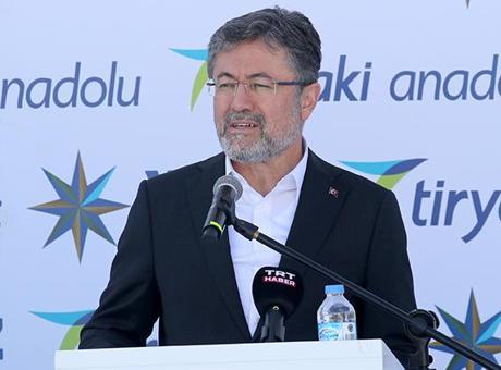 Bakan Yumaklı: Dünyanın tohumda söz sahibi ilk 10 ülkesi içindeyiz
