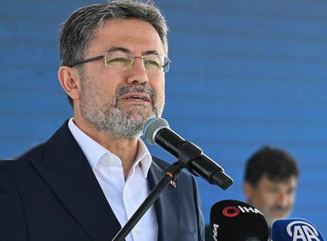 Bakan Yumaklı: Üreticilerimizi koruyan bir politika izlemeye gayret ediyoruz