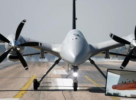 Bayraktar AKINCI TİHA, KUZGUN-SS ile test atışı gerçekleştirdi