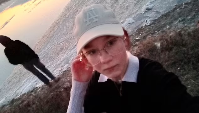 Beden eğitimi dersinde gözüne cirit saplanan kız çocuğu hayatını kaybetti