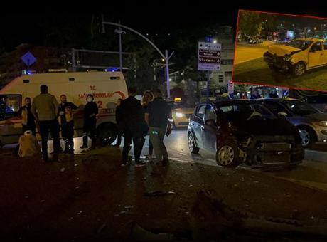 Bursa’da feci kaza! Otomobil taksiye çarptı: 7 yaralı