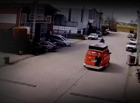 ‘CHP aracına kurusıkı silahla saldırı’ iddiasına yönelik 2 şüpheli tutuklandı