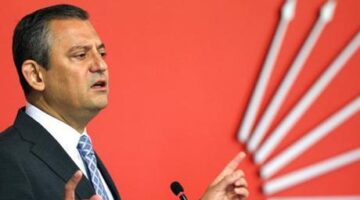 CHP Lideri Özgür Özel, parti genel merkezi önünde konuştu: ‘Hiçbir rakibimize mal etmiyorum’