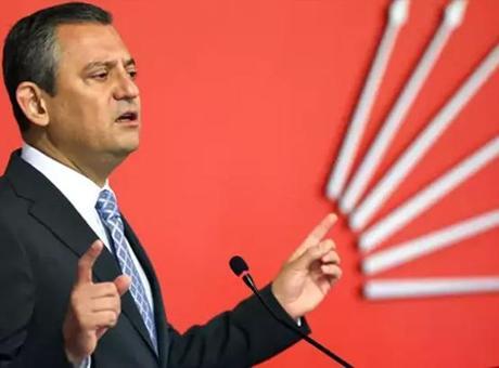 CHP Lideri Özgür Özel’den Anneler Günü kutlaması