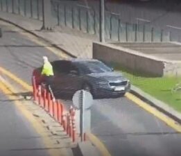 CHP’nin şoförü polisin üzerine aracı sürmüştü! Görüntü ortaya çıktı