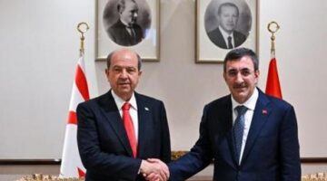 Cumhurbaşkanı Yardımcısı Cevdet Yılmaz KKTC Cumhurbaşkanı Tatar ile bir araya geldi