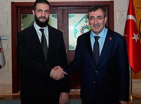 Cumhurbaşkanı Yardımcısı Yılmaz, Suriye lideri Ahmed Şara ile bir araya geldi