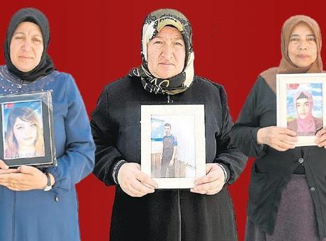 DEM Parti binası önünde evlat nöbetindeki anneler Milliyet’e konuştu: ‘Anneler Günü’nde evladımıza kavuşalım’