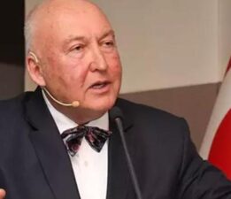 Deprem uzmanı Prof. Dr. Ahmet Ercan beyin kanaması geçirdiğini duyurdu
