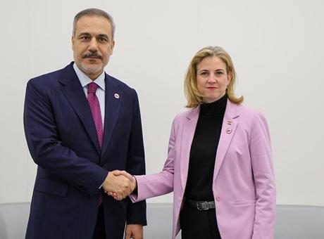 Dışişleri Bakanı Hakan Fidan, Avusturyalı mevkidaşı ile görüştü