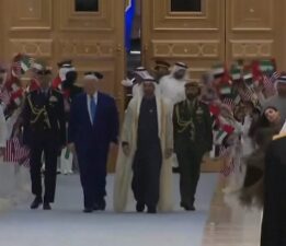 Donald Trump’a Abu Dabi’de ilginç karşılama