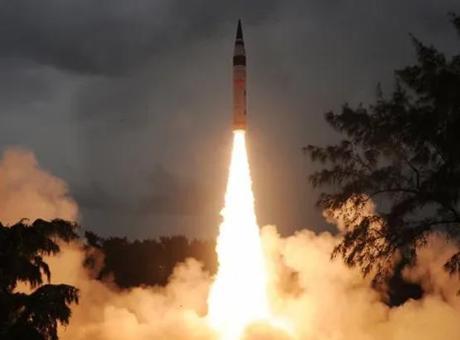 Dünya’nın yeni nükleer korku cephesi: Pakistan ve Hindistan arasında neler oluyor?