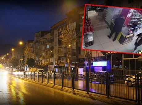 Düşen yıldırım herkesi panikletti! O anlar anbean kaydedildi
