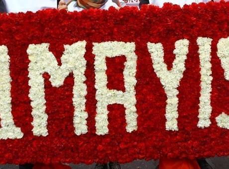 Ekonomi yönetimi, 1 Mayıs Emek ve Dayanışma Günü’nü kutladı