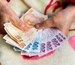 Emekli bayram ikramiyesi ödeme günleri 2025: 4000 TL Kurban Bayramı ikramiyesi ne zaman yatacak, bayramdan önce yatar mı?