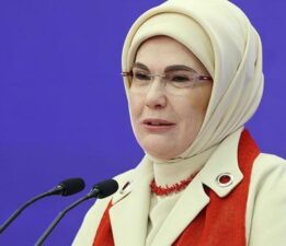 Emine Erdoğan: Sanatlarımızın eriyip gitmelerine izin vermemeliyiz