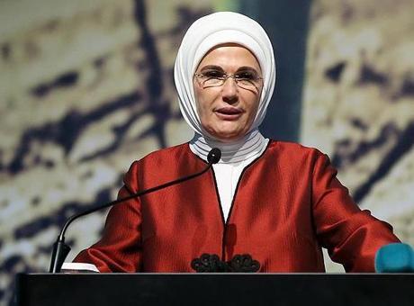 Emine Erdoğan, Şeyha Fatima Bint Mubarak ile İstanbul’da bir araya geldi