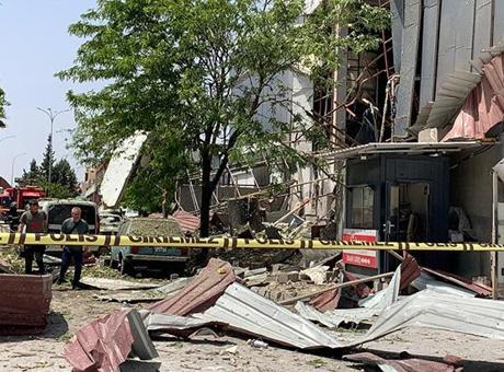 Fabrikada buhar kazanında patlama! 7 yaralı