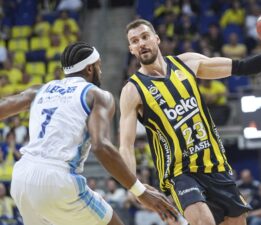 Fenerbahçe seride 1-0 öne geçti