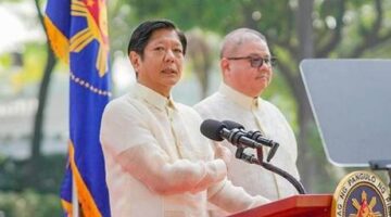 Filipinler Devlet Başkanı, yeni hükümeti kurmak için kabinesinin istifasını istedi