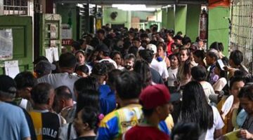 Filipinler’de milyonlarca kişi kritik ara seçimlerde sandık başında