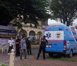 Filipinler’de yolcu otobüsü gişedeki araçlara çarptı: 12 ölü