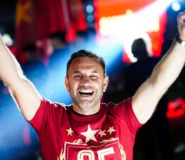 Galatasaray’dan Okan Buruk’a dev zam