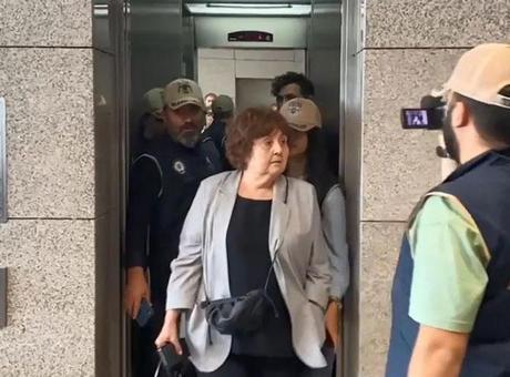 Gazeteci Ayşenur Arslan hakkında karar çıktı