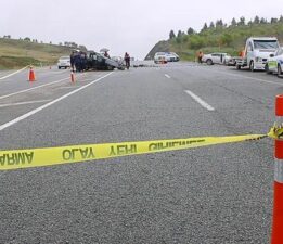 Hafif ticari araç ile otomobil çarpıştı! Ölü ve yaralılar var