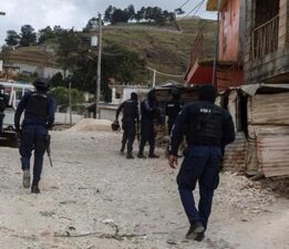 Haiti’de silahlı çete kasabaya saldırdı: 50 ölü