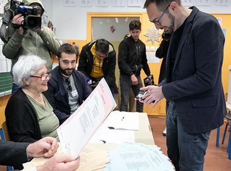 Hırvatistan’da halk yerel seçim için sandık başında