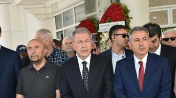 Hulusi Akar’ın kayınvalidesi Türkan Samur, son yolculuğuna uğurlandı