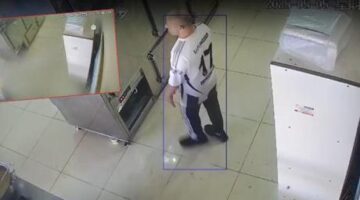 İş yerinde düdüklü tencere patladı! O anlar anbean kaydedildi
