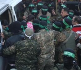 İsrail’in aylarca alıkoyduğu bazı Gazzeliler serbest bırakıldı