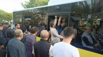 İstanbul’da halk otobüsleri kontak kapattı; duraklarda yoğunluk oluştu