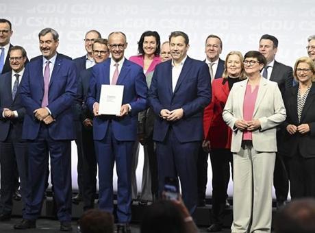 İşte Almanya’nın yeni kabinesi: 8’i kadın 17 bakan, 1’i Türk kökenli