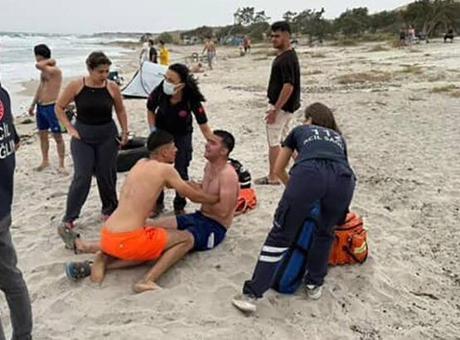 İzmir’de kahreden olay! boğulma tehlikesi geçiren iki çocuğu kurtarmak isterken boğuldu