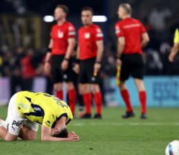 “Kadıköy’e yıldırım düştü” (5 Mayıs 2025 spor manşetleri)