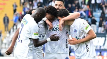Kasımpaşa 3 puanı 3 golle aldı