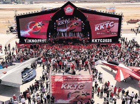 ‘KKTC’yi bilişim adası yapabiliriz’