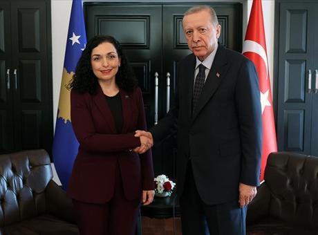 Kosova Cumhurbaşkanı’ndan Erdoğan’a ‘sadık dost’ nitelendirmesi
