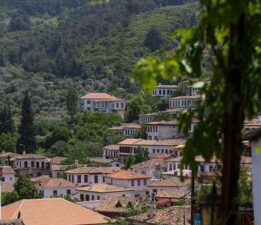 Köyde tüketim devrimi tez konusu oldu