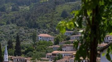 Köyde tüketim devrimi tez konusu oldu