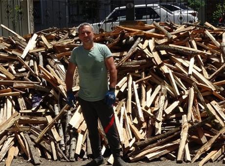 Küçük yaşlarda bu işe girdi, gençlere taş çıkarıyor! Aylık kazancı 80 bin TL