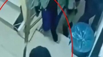 Mardin’de kar maskeli 4 kişi husumetlilerinin kapısını parçaladı! İşte o anlar