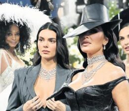 Met Gala’nın cenazesi mi?